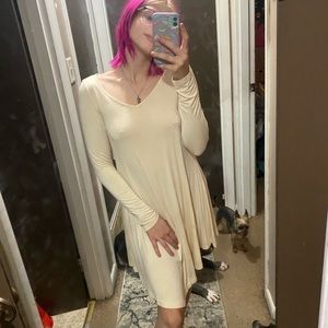 Yellow/ cream flowy dress